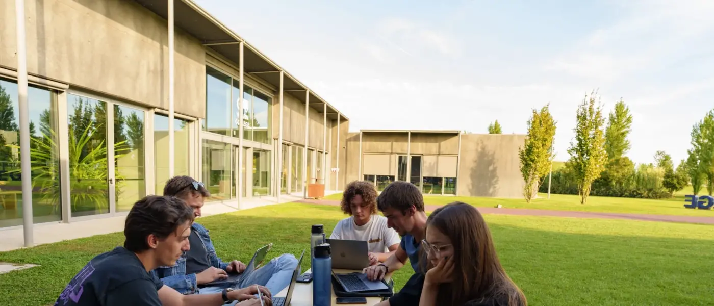 hfarm college