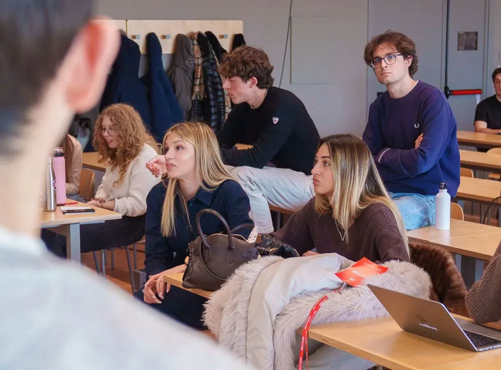 podcast-alice-de-bortoli-hfarm-college-scoppia-che-ti-passa-alice