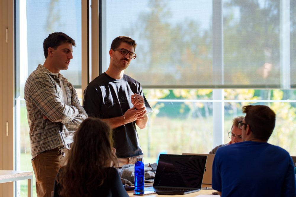 H-ACK con FiveFourFive: chasing the first light 