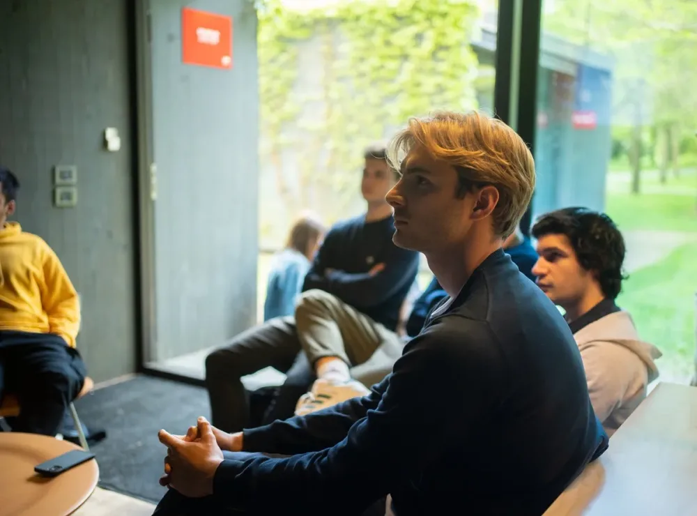 supply chain manager