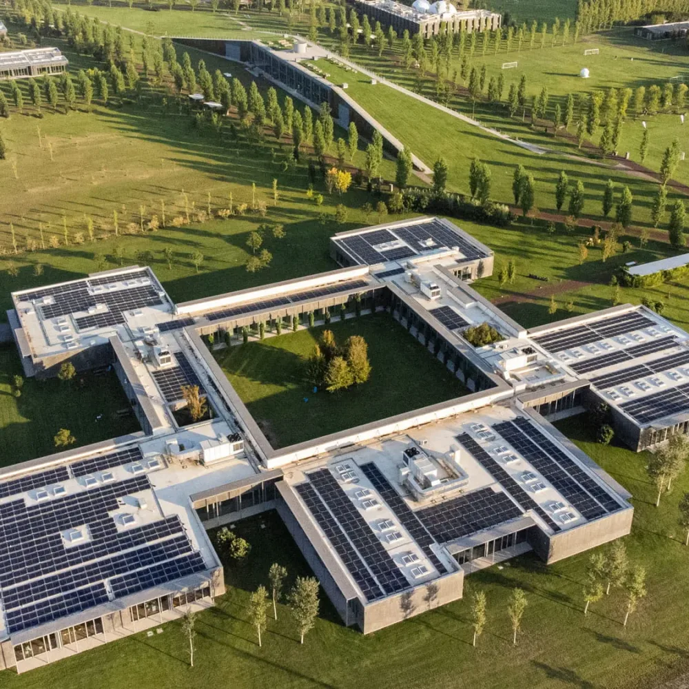 Master's degree: scegli tra modalità ibrida o in presenza