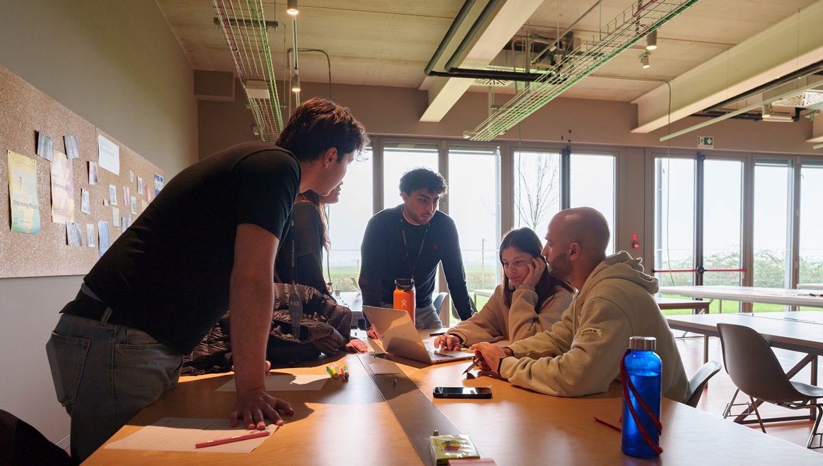 Il podcast di Alice De Bortoli nato insieme agli studenti di H-FARM College