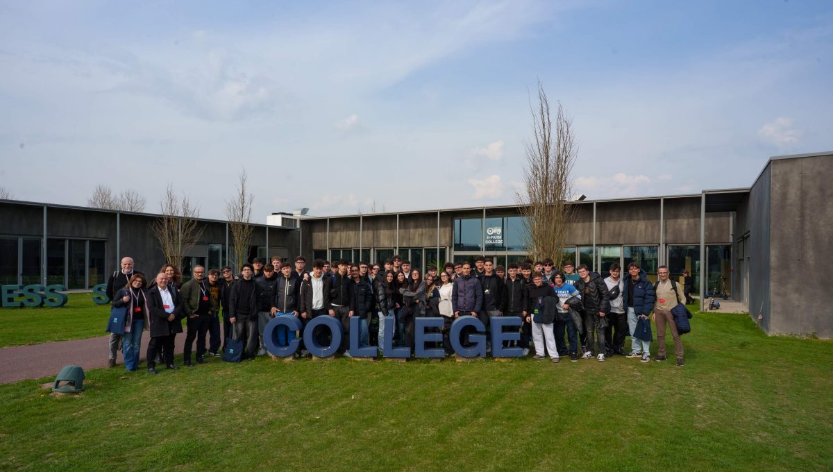 With NYU Abu Dhabi for a special course on art, VR and falconry