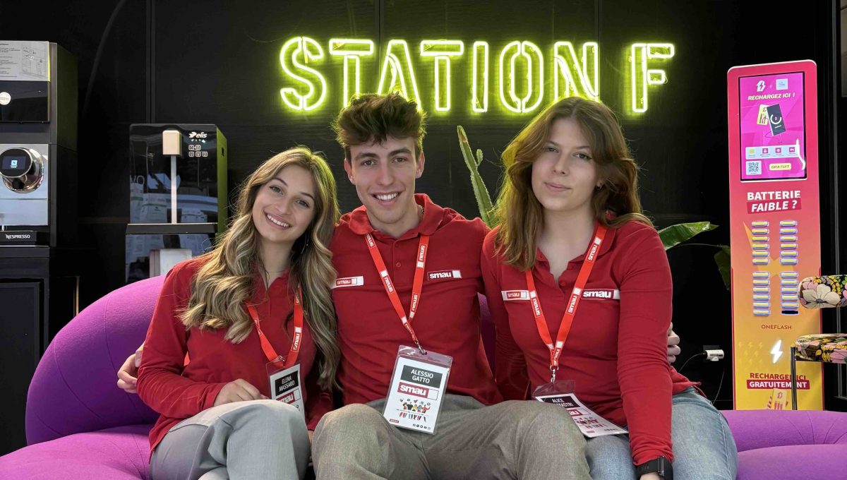 A group of H-FARM College students visiting the European Space Agency headquarters
