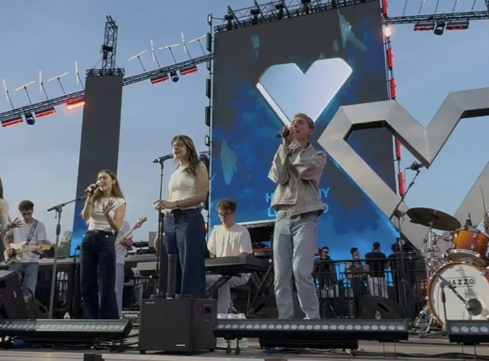 H-FARM College students take center stage at Aperyshow 2026 through radio, music, and creativity